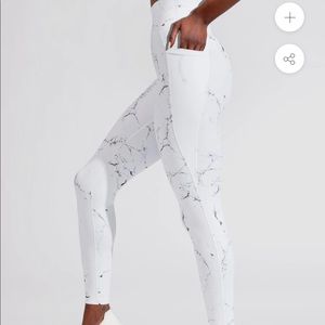 BuffBunny White Marble Leggings, size medium
